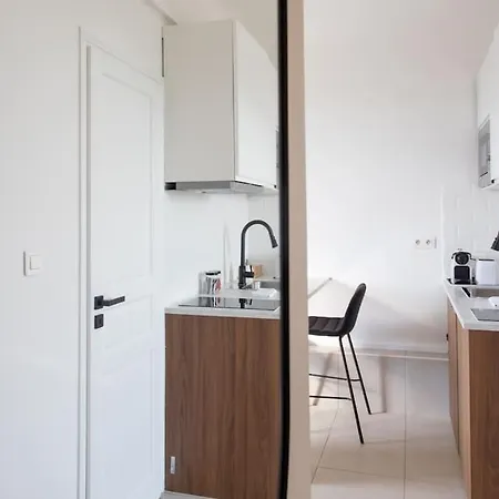 L33 2p Jean Medecin Centrale/ 2 Balcony & Ac 아파트 *